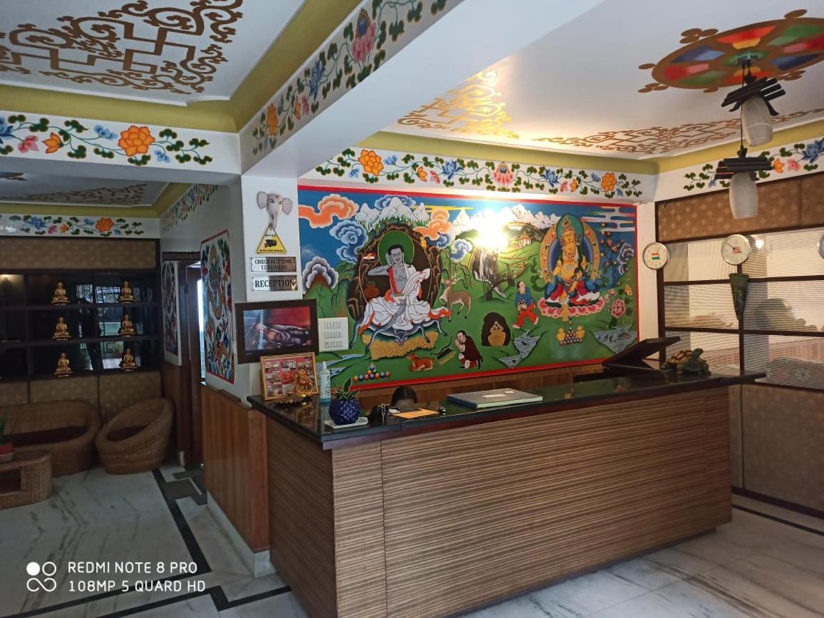 Dwang Rumtek Resort Tadong Exterior photo